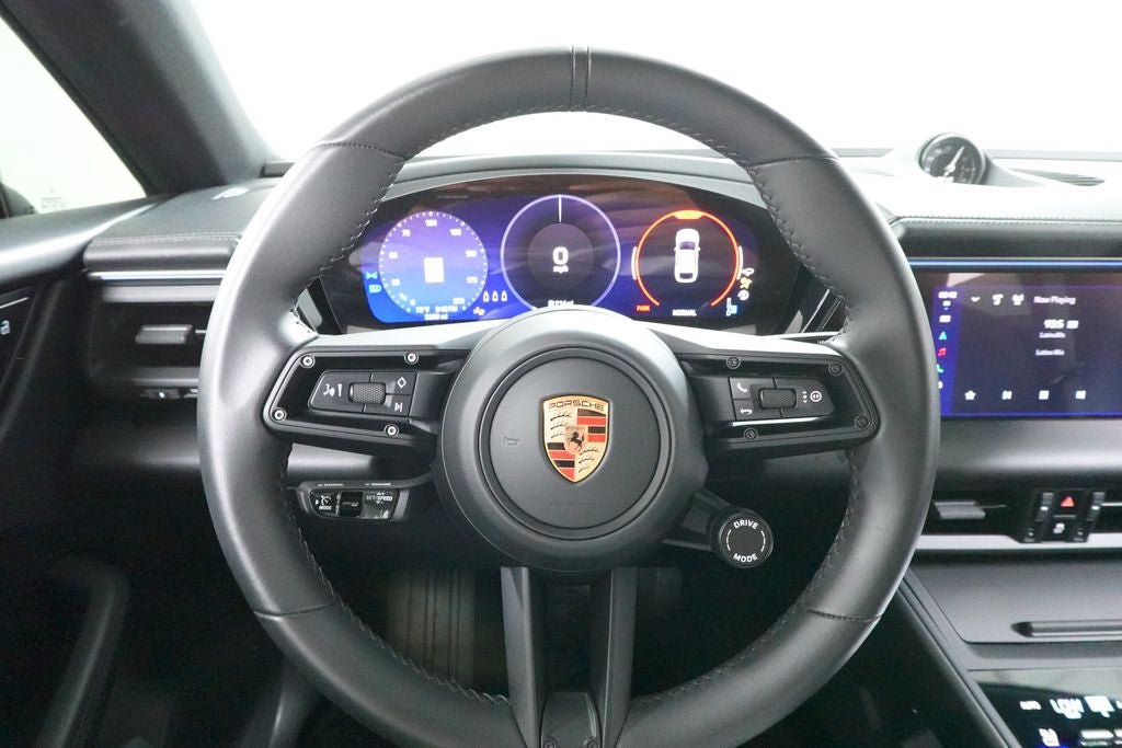 Used 2025 Porsche Macan 4 Electric AWD/4WD image 14