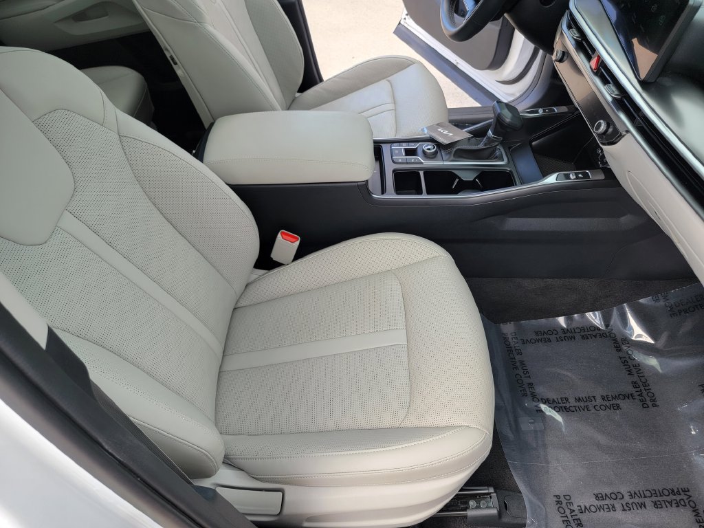 Used 2026 Kia Sorento S w/ S Panoramic Sunroof Package FWD image 12