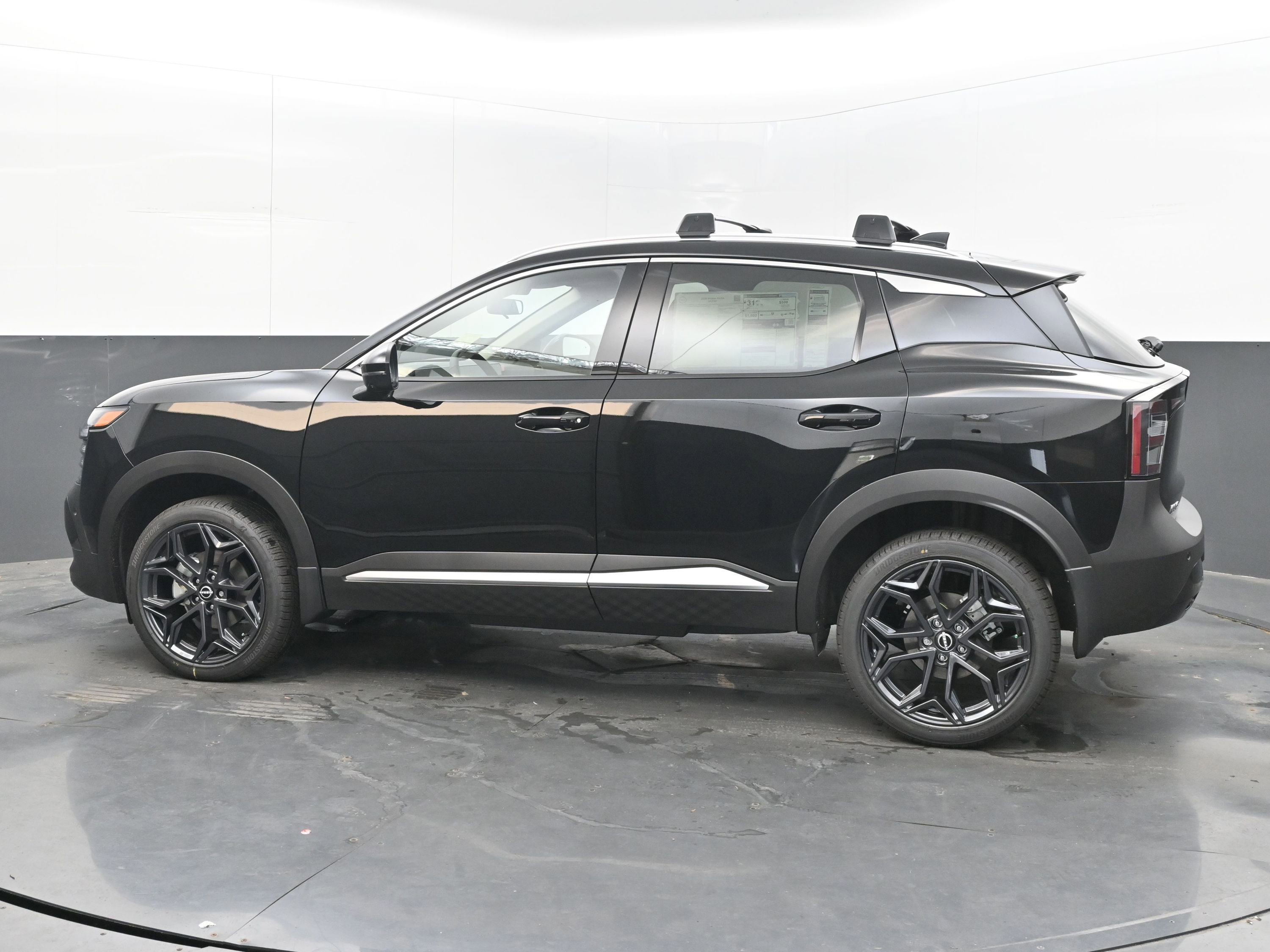 New 2026 Nissan Kicks SR image 5