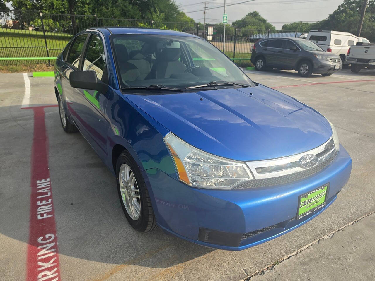 Used 2010 Ford Focus SE FWD image 5