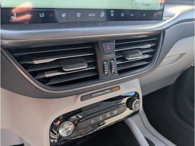New 2025 Ford Escape SE image 28