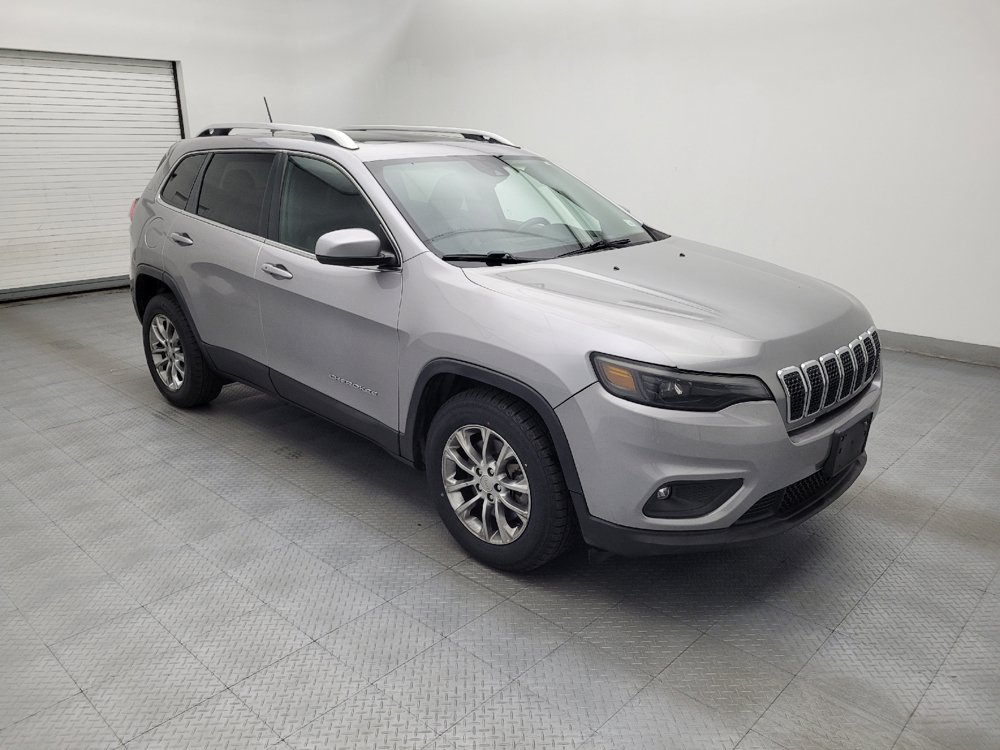 Used 2021 Jeep Cherokee Latitude Plus w/ Sun & Sound Group FWD image 11
