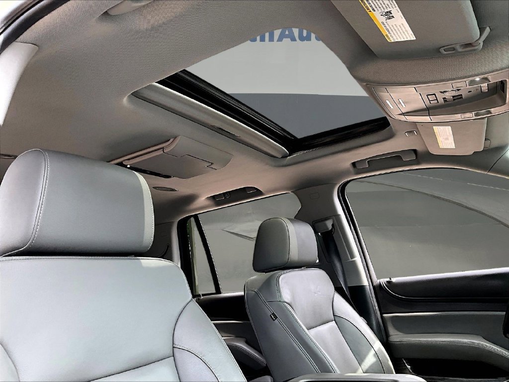 Used 2020 Chevrolet Tahoe LT AWD/4WD image 32