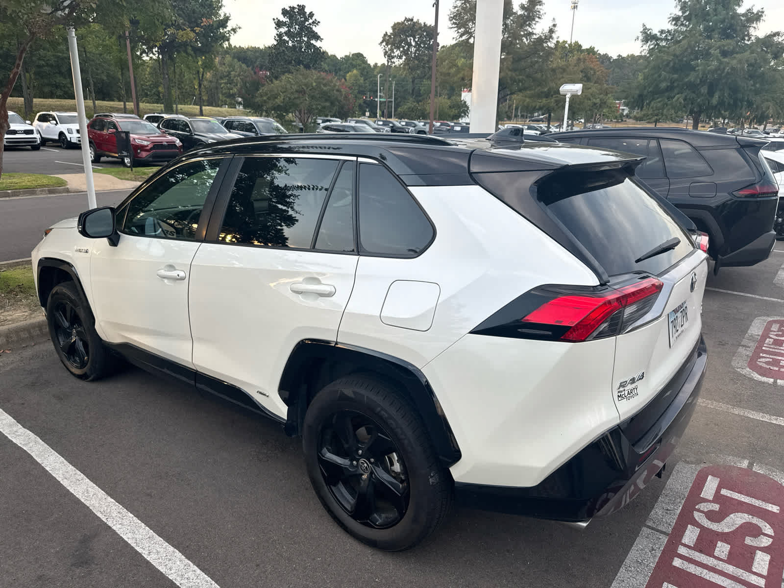 Used 2021 Toyota RAV4 XSE AWD/4WD image 3