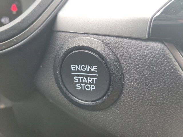 Used 2025 Ford Escape Active image 10