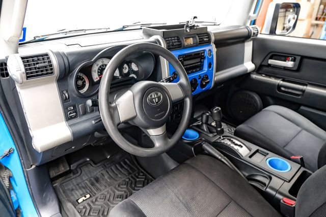 Used 2007 Toyota FJ Cruiser 4WD image 3