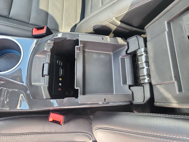 Used 2015 Ford Escape Titanium AWD/4WD image 30
