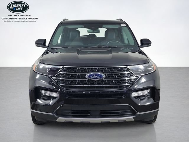 Used 2023 Ford Explorer XLT w/ Equipment Group 202A AWD/4WD image 8