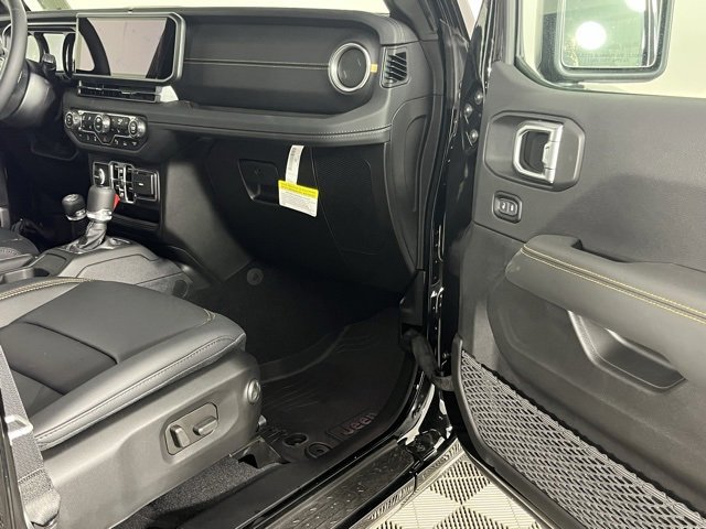 New 2025 Jeep Gladiator Sport w/ Premium Package image 27