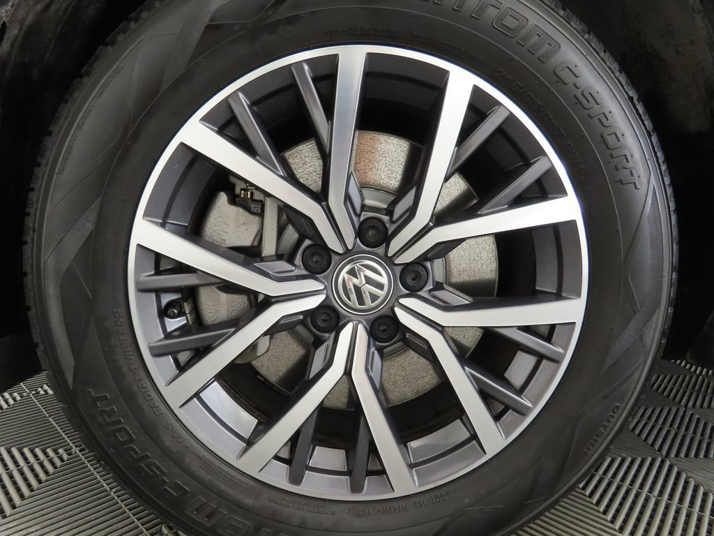 Used 2021 Volkswagen Tiguan S image 30