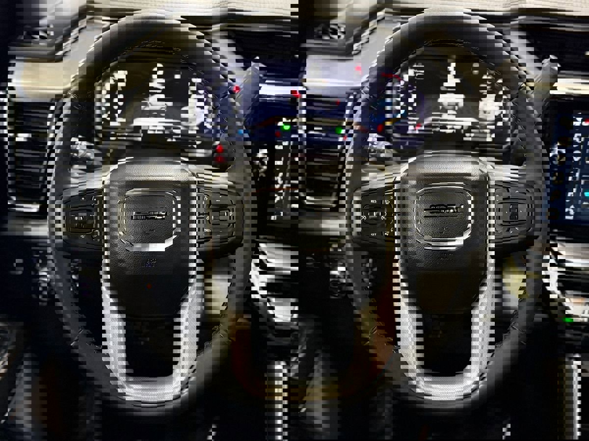 Used 2024 GMC Sierra 2500 Denali w/ Denali Reserve Package image 21