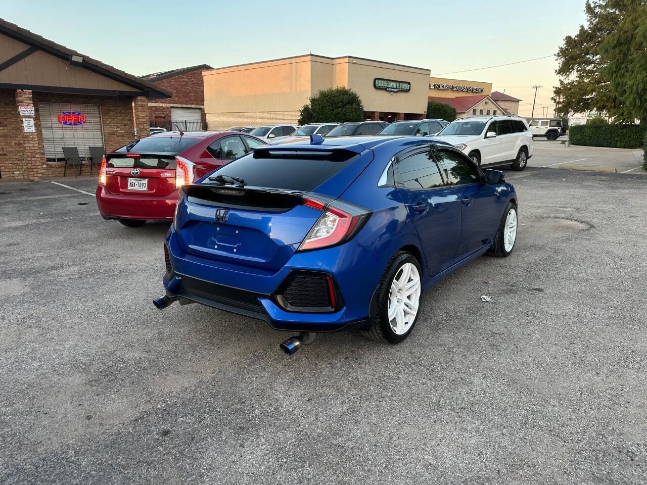 Used 2019 Honda Civic EX image 5