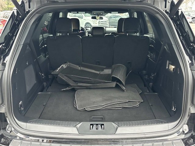 Used 2025 Ford Explorer ST-Line w/ ST-Line Street Pack image 8