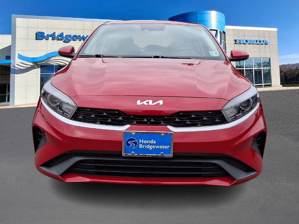 Used 2024 Kia Forte LXS FWD image 2