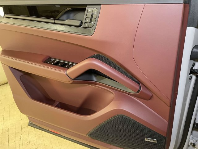 New 2026 Porsche Cayenne GTS AWD/4WD image 35