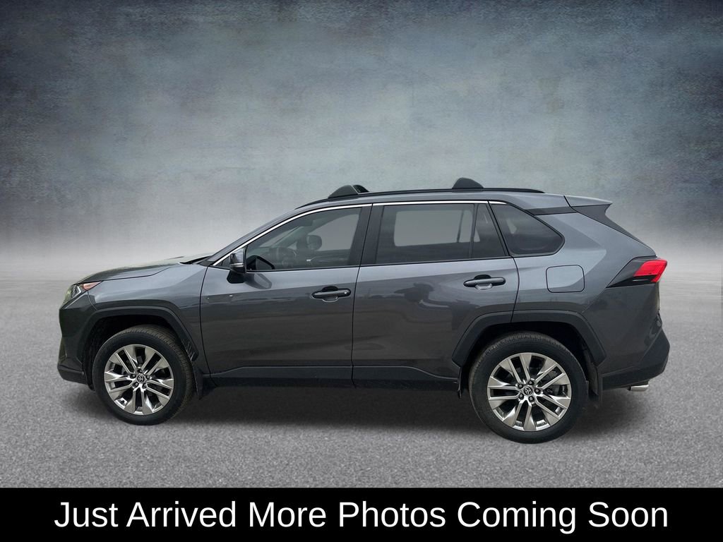 Used 2021 Toyota RAV4 XLE Premium AWD/4WD image 3
