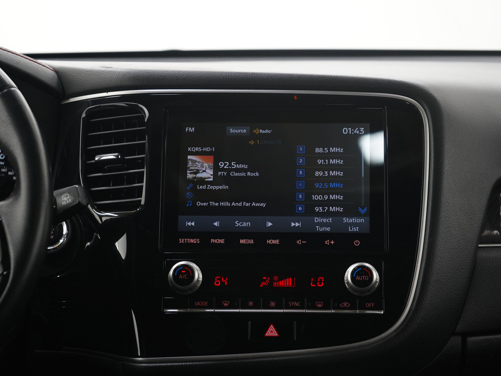 Used 2020 Mitsubishi Outlander LE AWD/4WD image 15