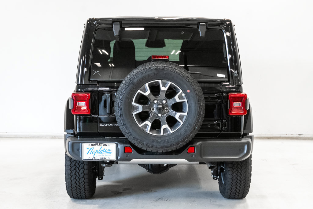 New 2027 Jeep Wrangler Unlimited Sahara AWD/4WD image 26