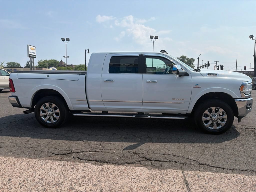 Used 2022 RAM 3500 Limited AWD/4WD image 4