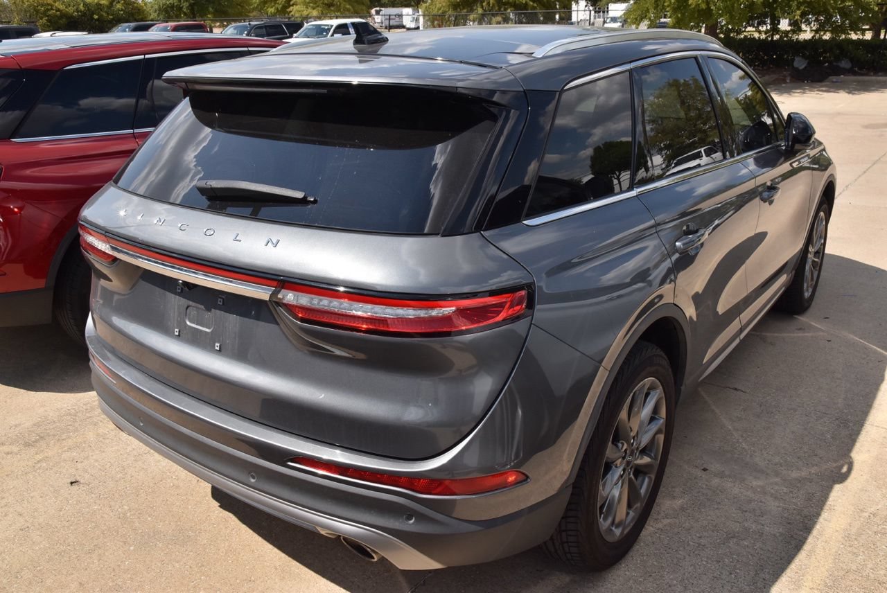 Used 2022 Lincoln Corsair AWD w/ Premium Package image 5