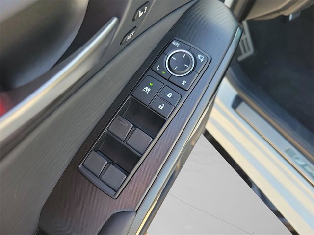 Used 2025 Lexus IS 350 F Sport image 13