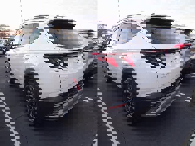 Used 2025 Hyundai Tucson SEL image 4