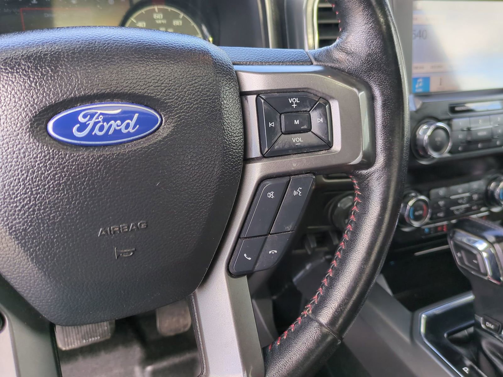 Used 2019 Ford F150 Lariat AWD/4WD image 31