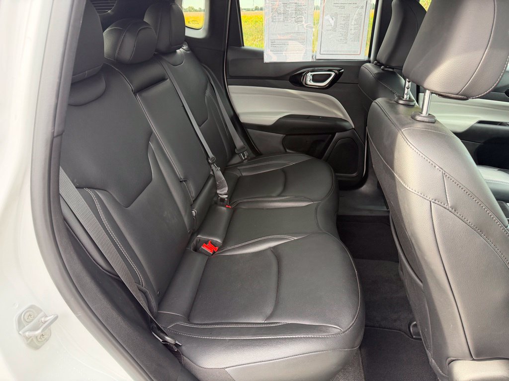 Used 2026 Jeep Compass Limited AWD/4WD image 23