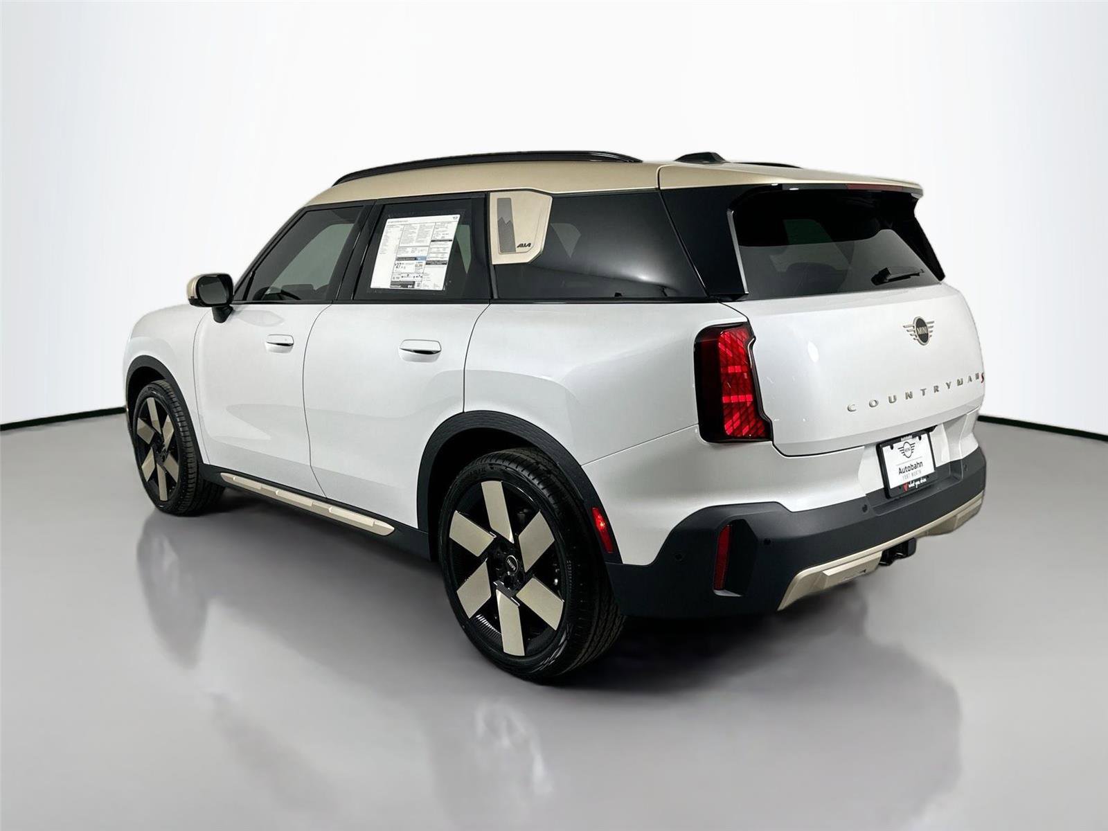 Used 2025 MINI Cooper Countryman S w/ Comfort Package Max AWD/4WD image 6