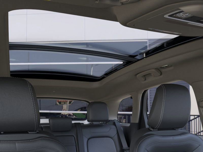 New 2025 Lincoln Corsair FWD w/ Equipment Group 101A image 22