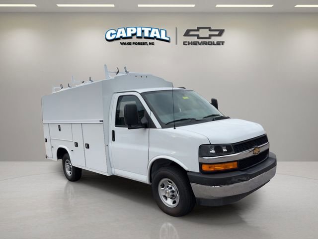 New 2025 Chevrolet Express 3500 w/ Power Convenience Package RWD image 6