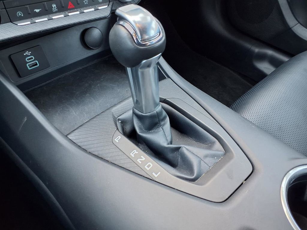 Used 2025 Ford Mustang Premium image 18