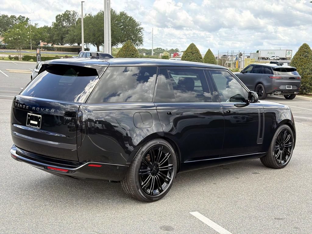 New 2026 Land Rover Range Rover Long Wheelbase SE AWD/4WD image 5