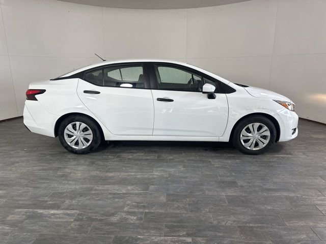 Used 2024 Nissan Versa S image 4