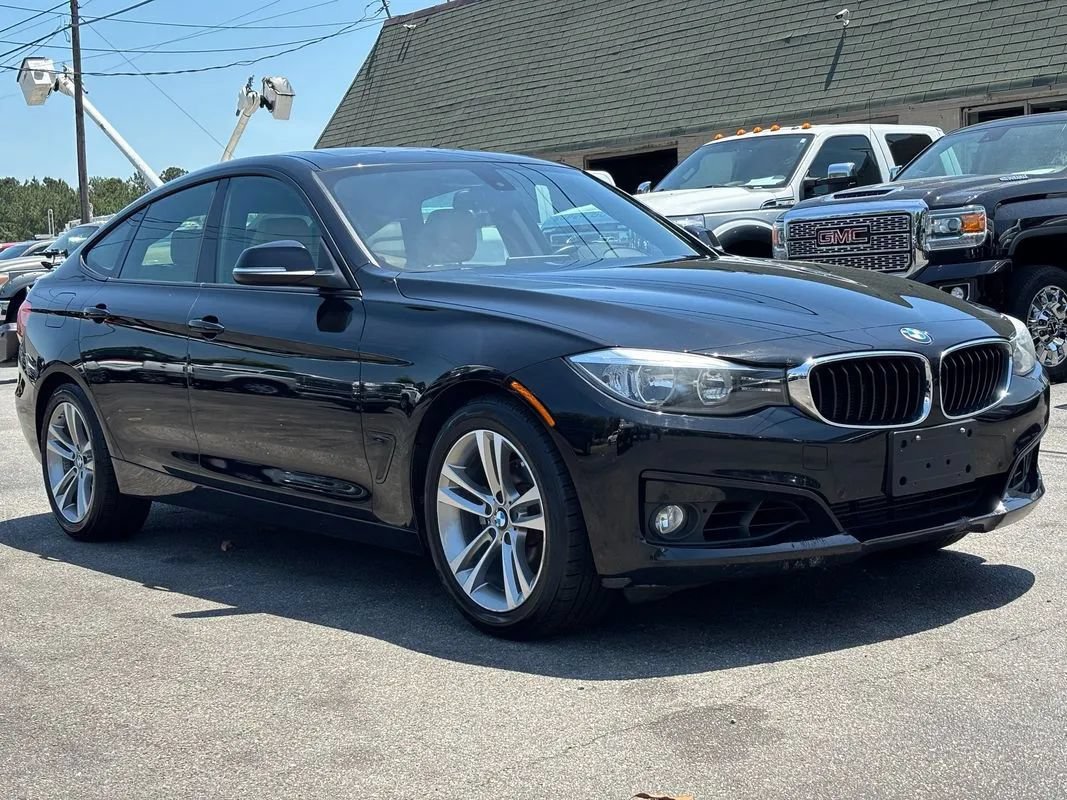 Used 2016 BMW 328i Gran Turismo xDrive AWD/4WD image 3