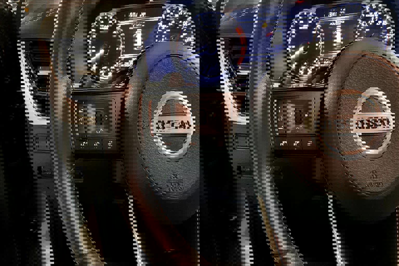 Used 2021 Nissan Rogue SV w/ Premium Package image 23