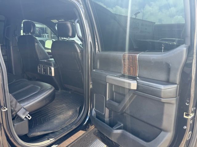 Used 2015 Ford F150 Platinum w/ Equipment Group 701A Luxury AWD/4WD image 16