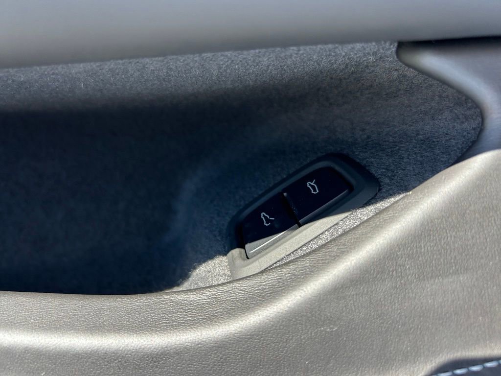 Used 2025 Chevrolet Corvette E-Ray image 44