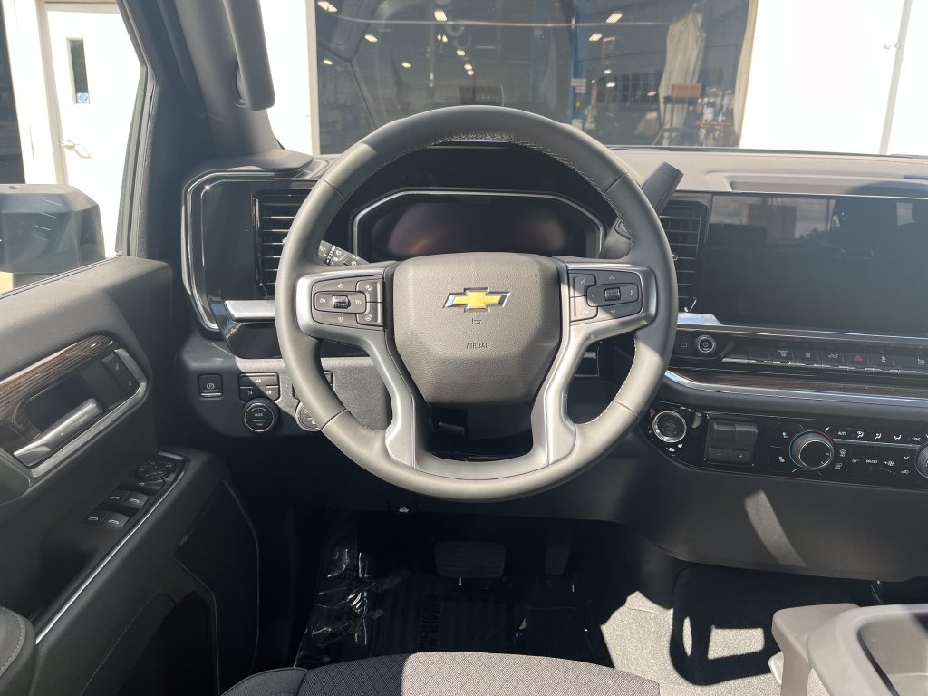New 2026 Chevrolet Silverado 2500 LT w/ Convenience Package AWD/4WD image 13