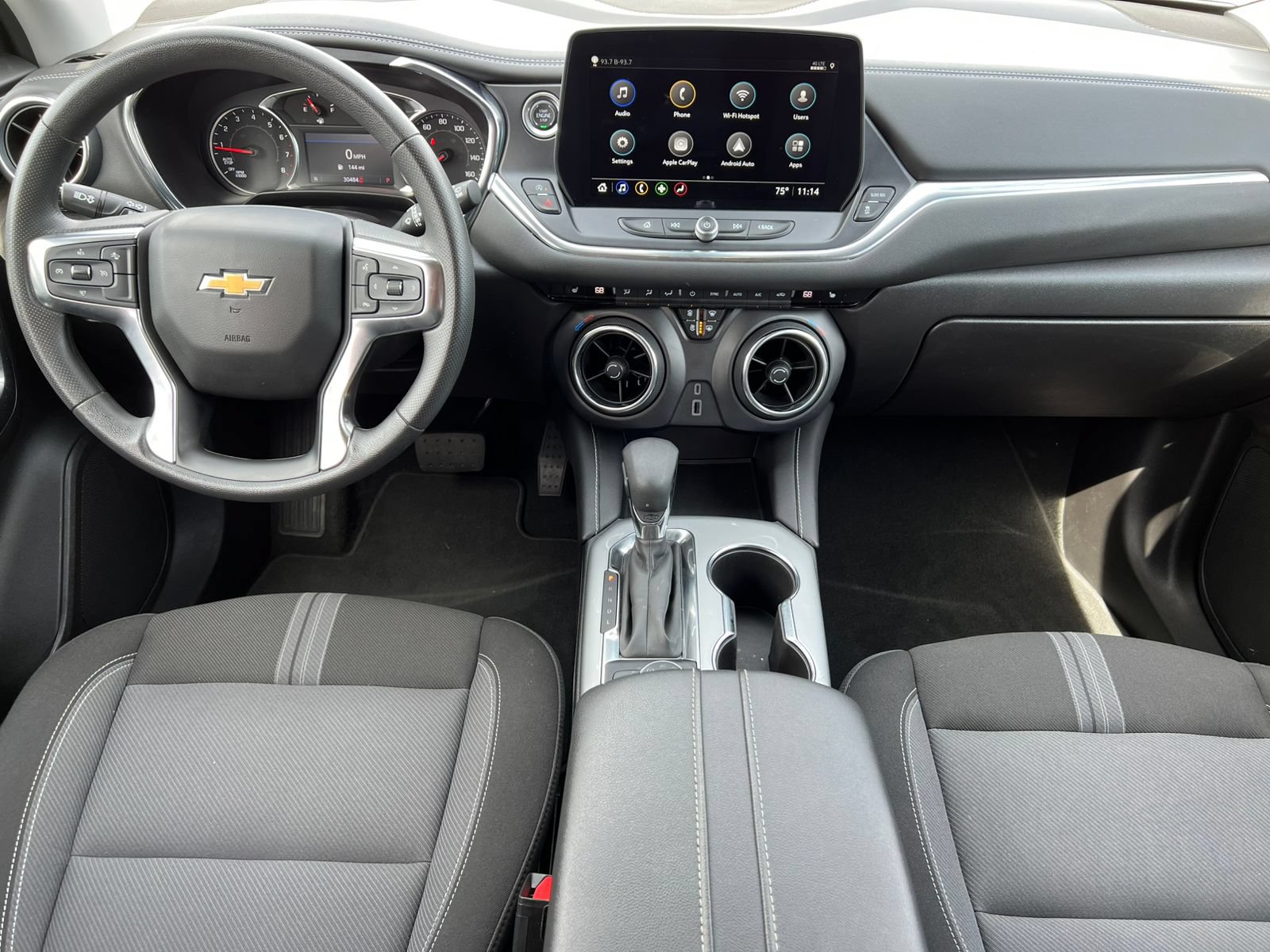 Used 2025 Chevrolet Blazer LT AWD/4WD image 3