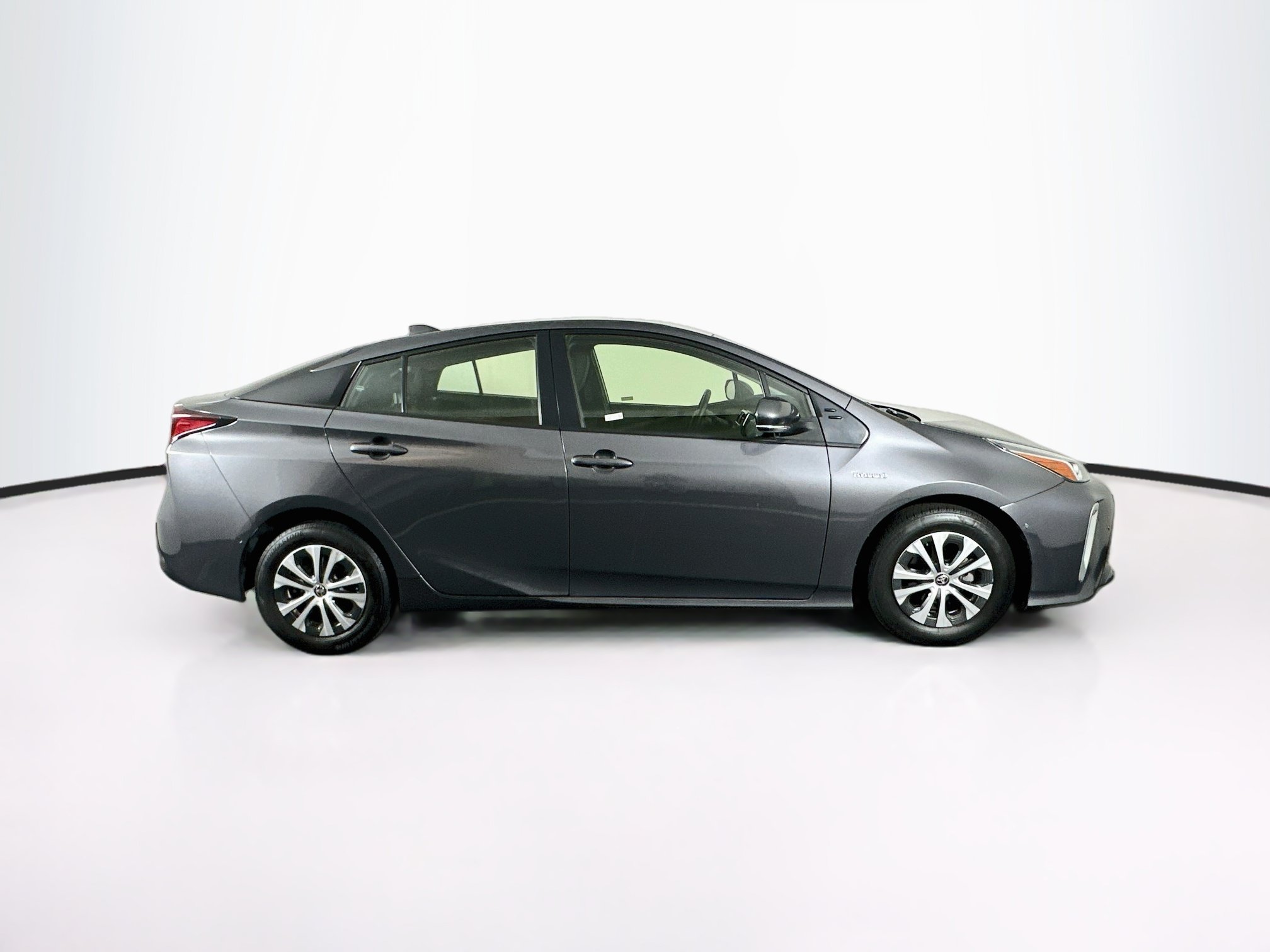 Used 2021 Toyota Prius LE w/ Carpet Mat Package (TMS) AWD/4WD image 10