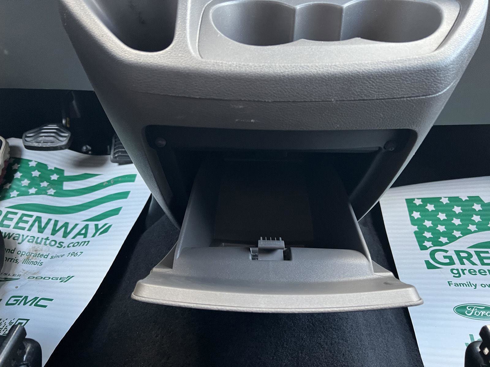 Used 2024 Ford Transit 350 XLT image 32