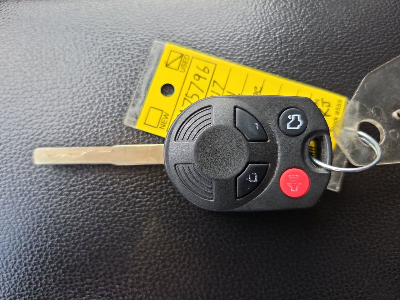 Used 2017 Ford Escape SE FWD image 32