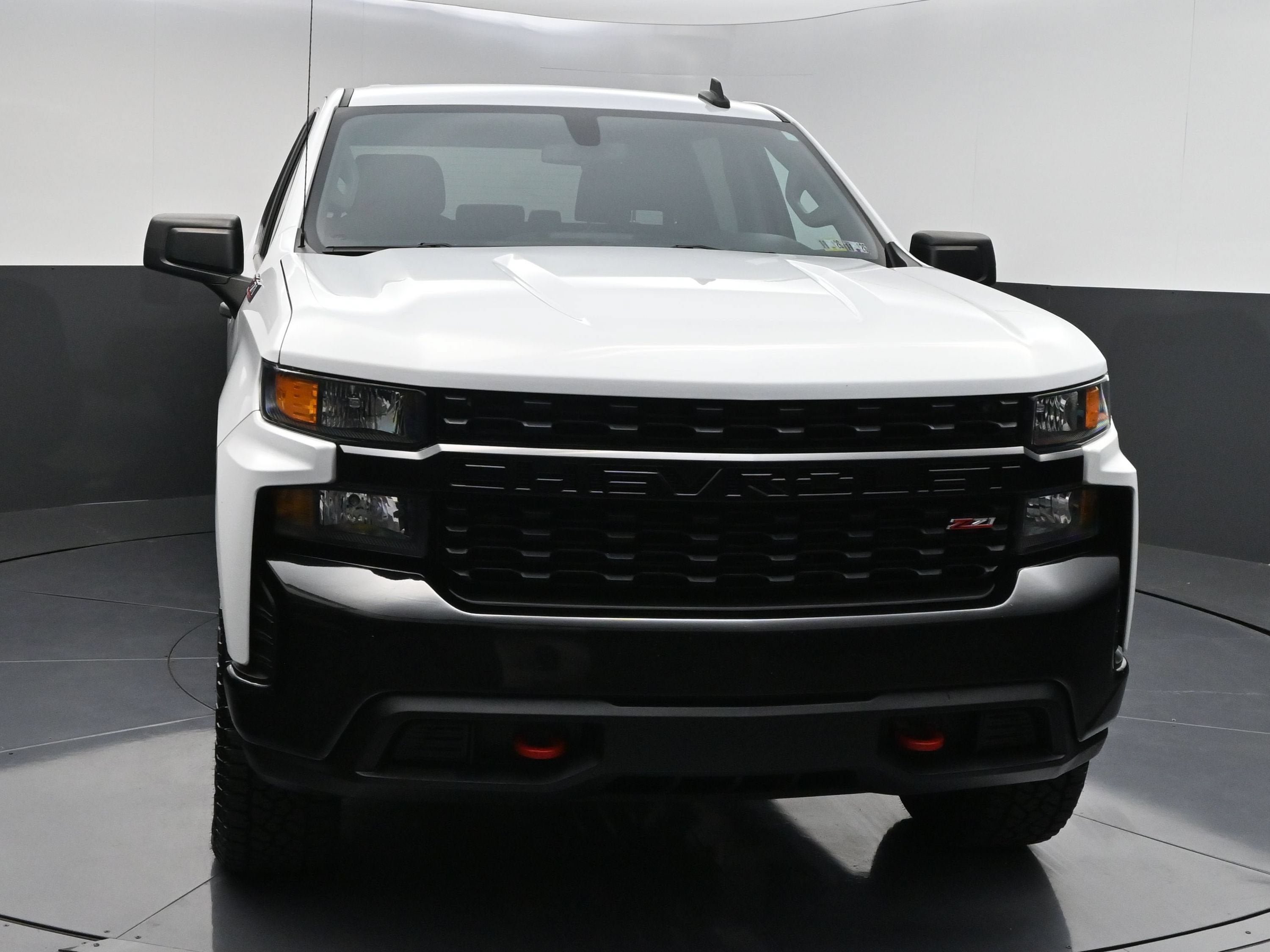 Used 2022 Chevrolet Silverado 1500 Custom Trail Boss w/ LPO, Dark Essentials Package AWD/4WD image 2