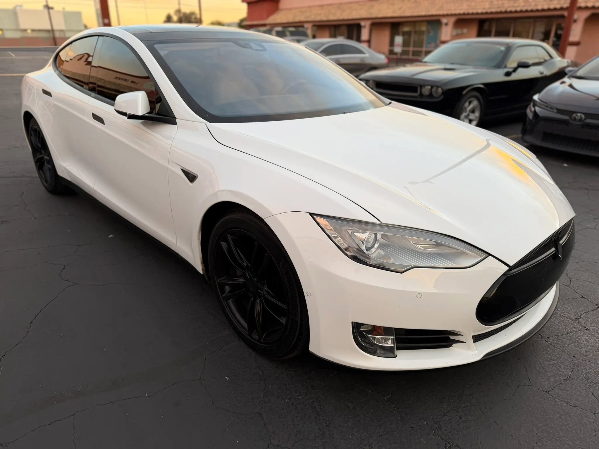 Used 2016 Tesla Model S 70D image 4