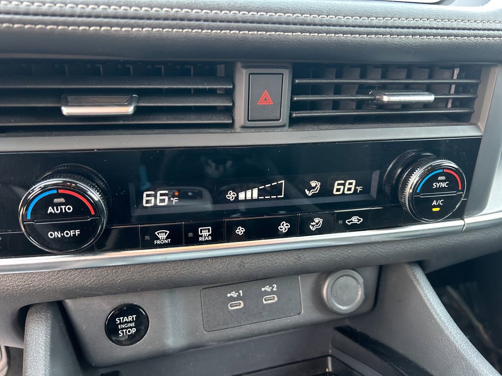 Used 2024 Nissan Rogue SV image 20