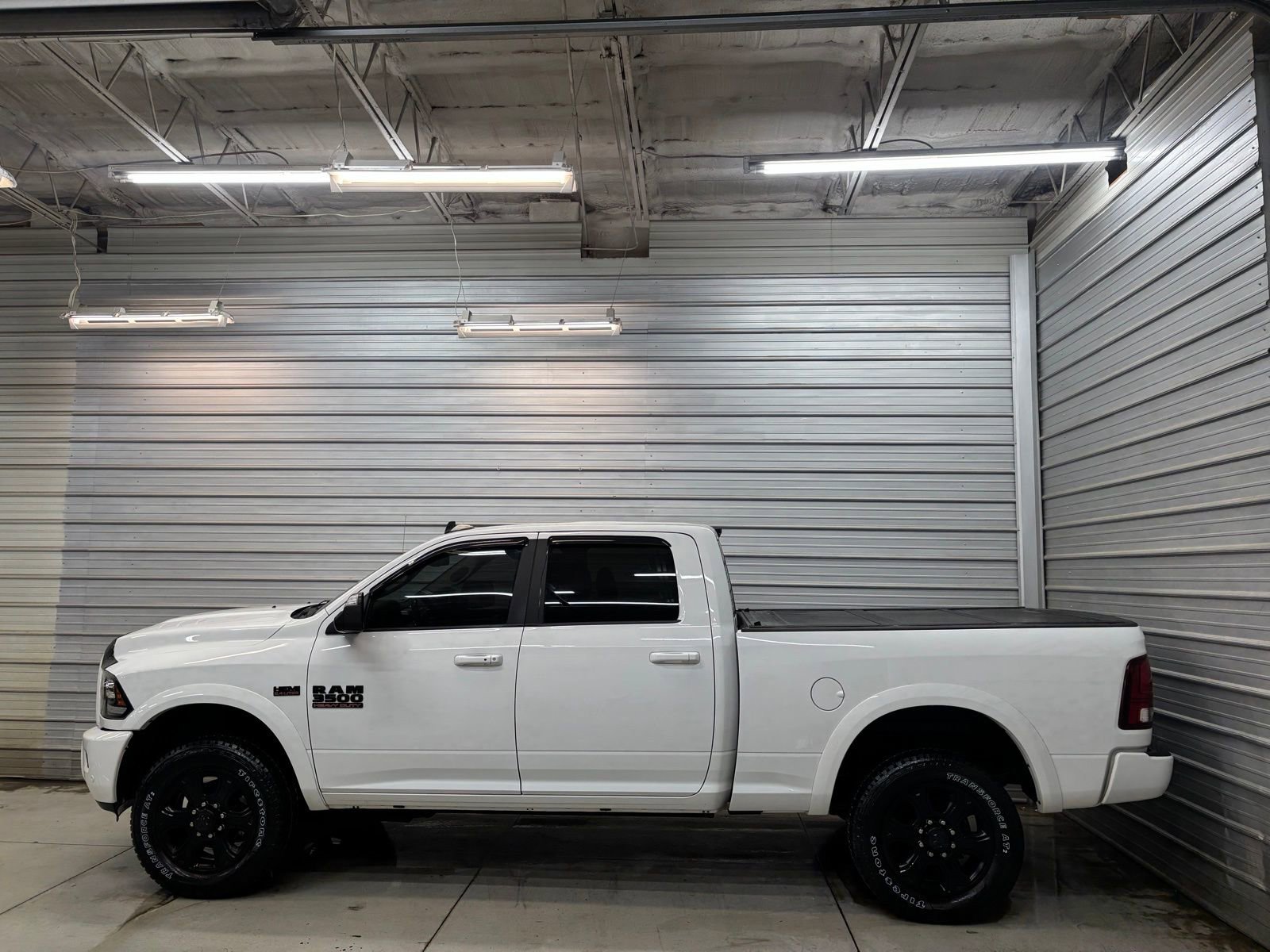Used 2018 RAM 3500 Laramie w/ Sport Appearance Group image 6