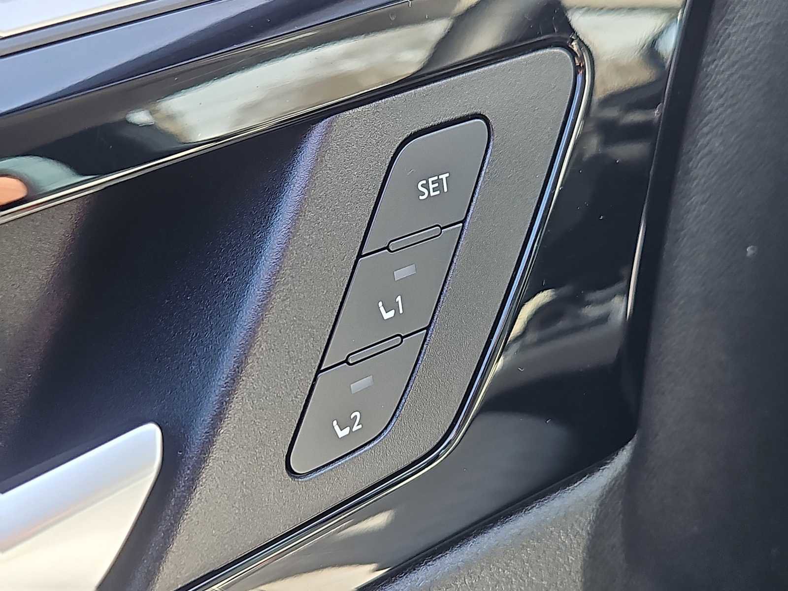 Used 2023 Mitsubishi Outlander SEL 40th Anniversary image 18