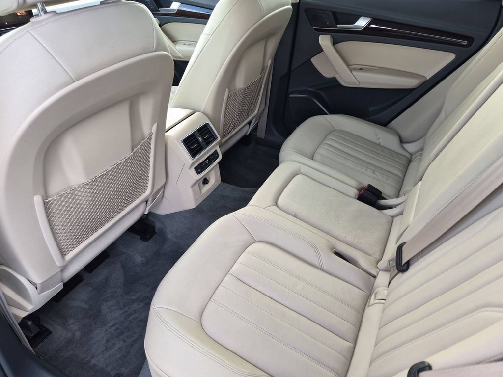 Used 2018 Audi Q5 2.0T Premium Plus w/ Premium Plus Package AWD/4WD image 29
