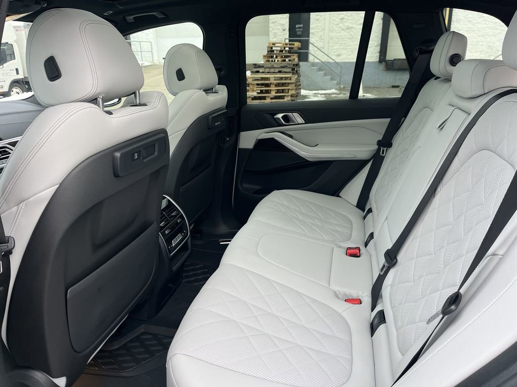 Certified 2023 BMW X5 xDrive40i w/ Climate Comfort Package image 23
